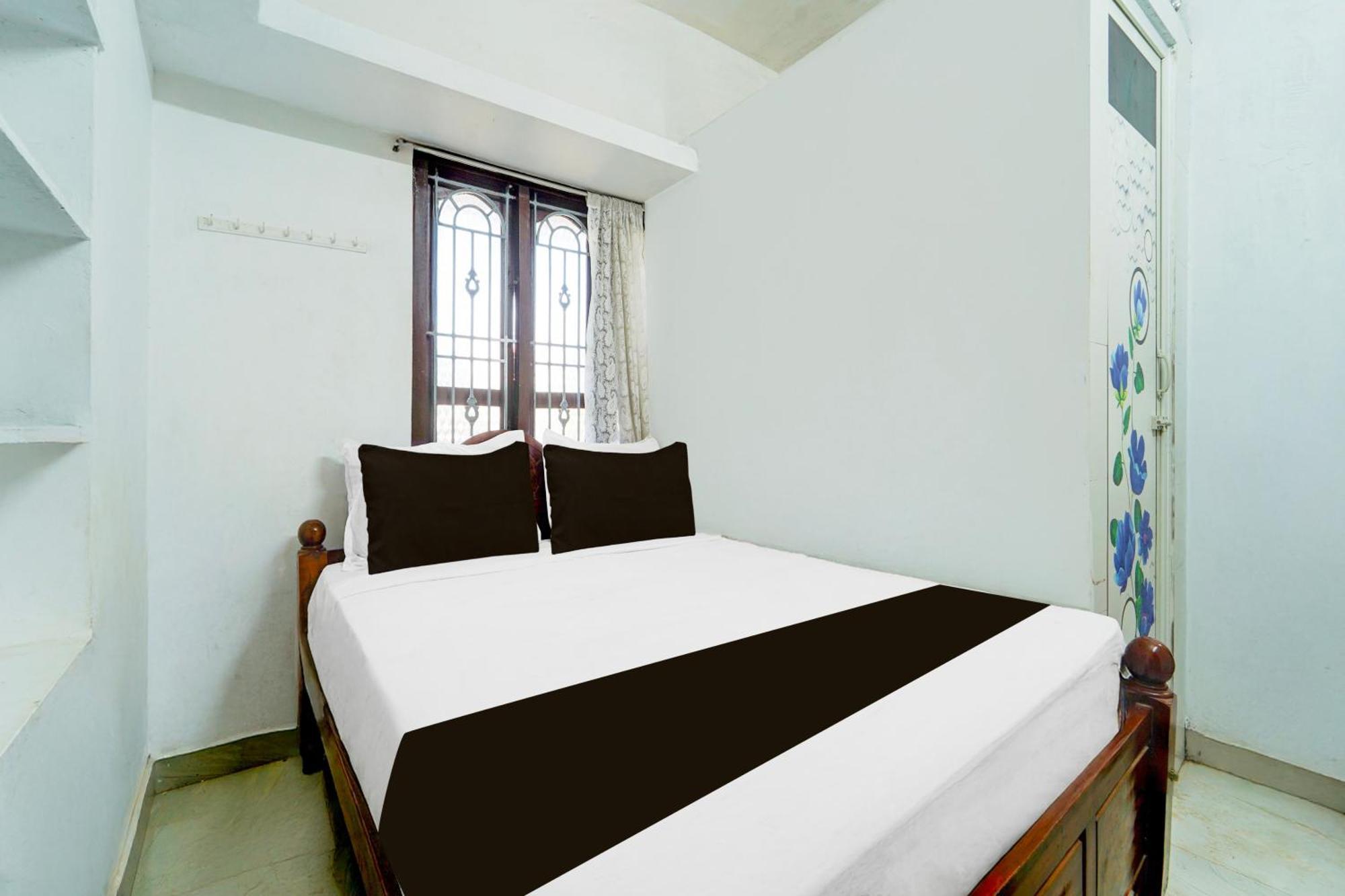 Hotel O Sri Srinivasa Residency カンニヤークマリ エクステリア 写真