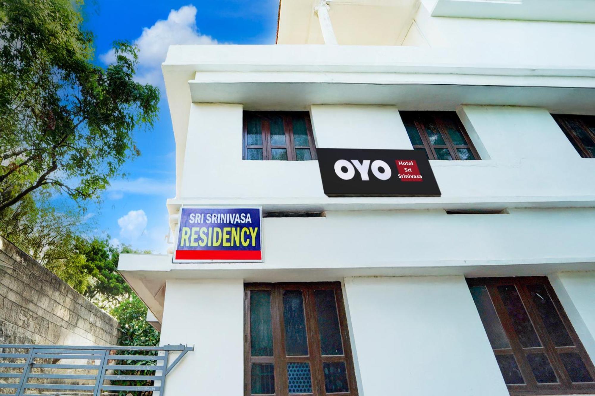 Hotel O Sri Srinivasa Residency カンニヤークマリ エクステリア 写真