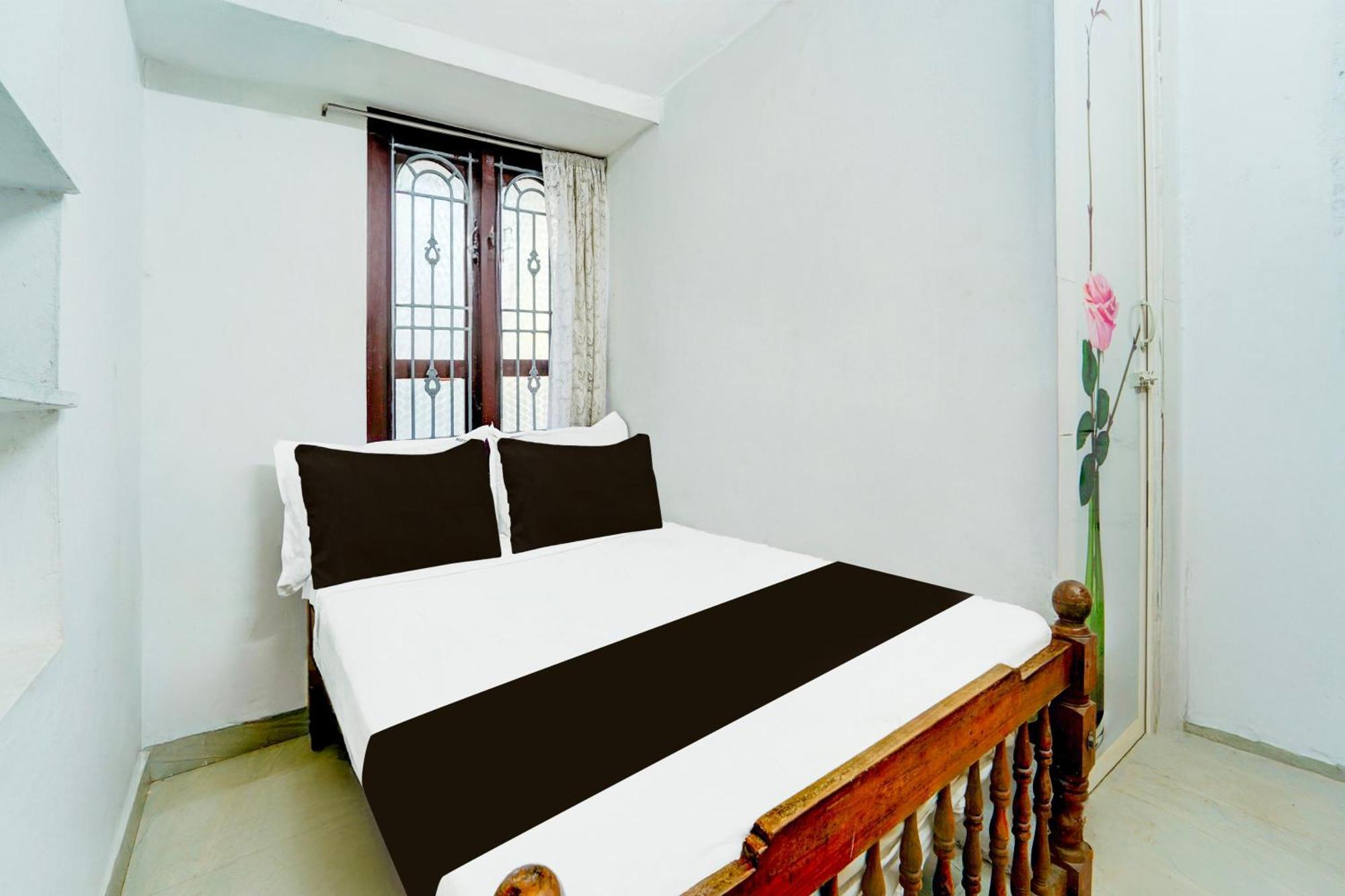 Hotel O Sri Srinivasa Residency カンニヤークマリ エクステリア 写真